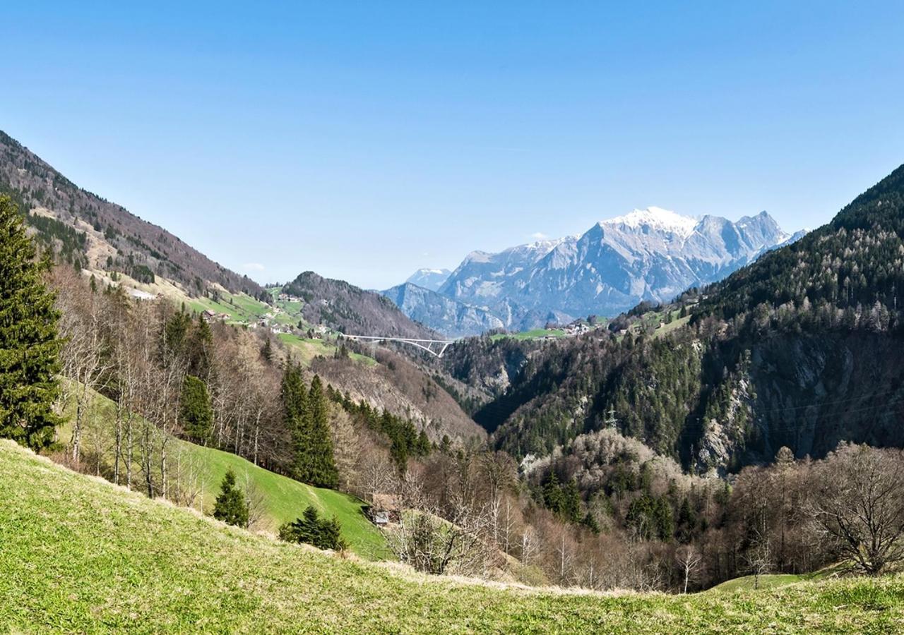 Appartementhaus Quadern Valens Kültér fotó
